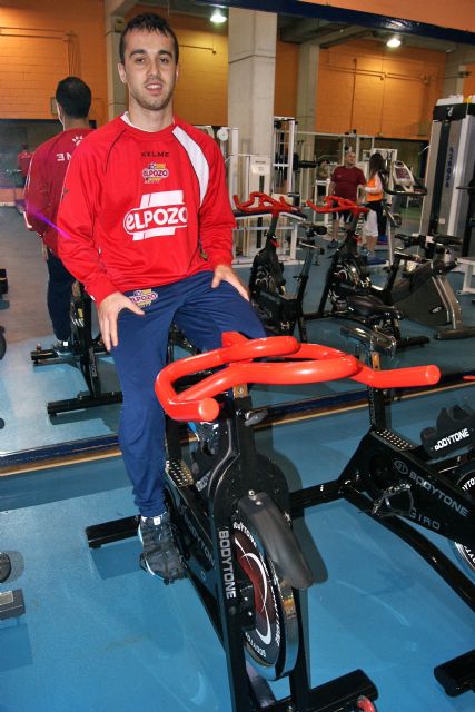 Adri sufre una elongación en el adductor y Miguelín vuelve al trabajo