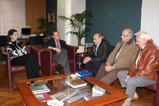 El Alcalde insiste en que la alta velocidad no llegará en superficie a El Carmen