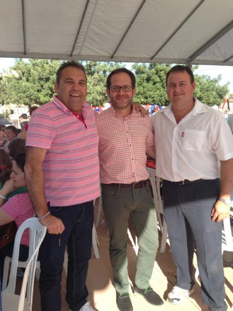 Avileses celebra el Día del Vecino