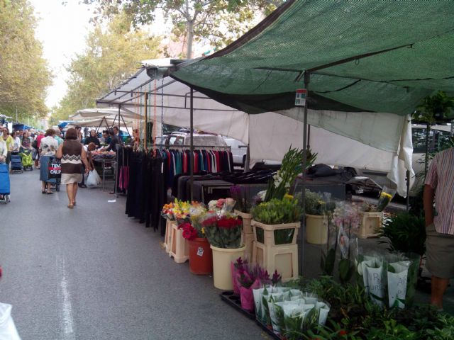 UPyD Murcia exige 'mayor control' para perseguir la venta de mercancía robada en los mercados semanales del municipio