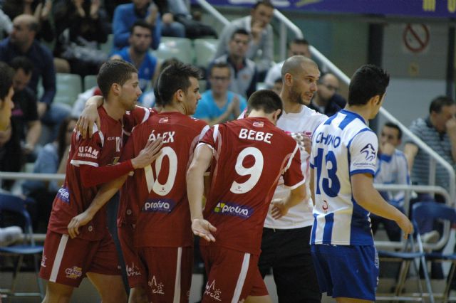 Álex no se fía de Jumilla: 'Un derbi siempre es un derbi'
