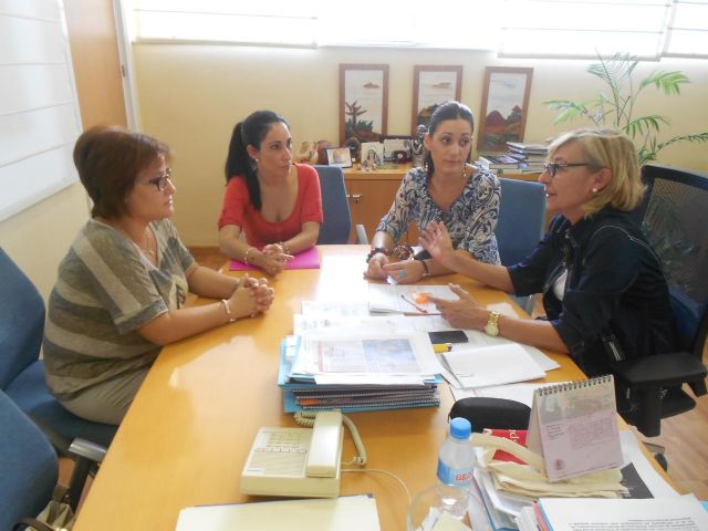 Encuentro con la asociación +Mujer