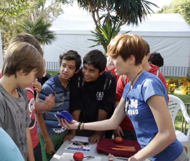 La rectora de la UCAM, Josefina García, ha participado en la inauguración que ha tenido lugar esta mañana