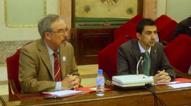 Serna (UPyD) 'El PP cambia un acuerdo unánime sobre el soterramiento por un acto de fe'