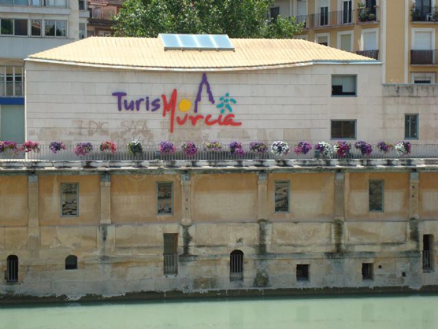 HUERMUR descuelga el cartel de los Molinos del Río