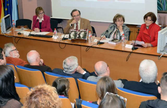 La Universidad de Murcia edita una obra de la socióloga pionera del Trabajo Social
