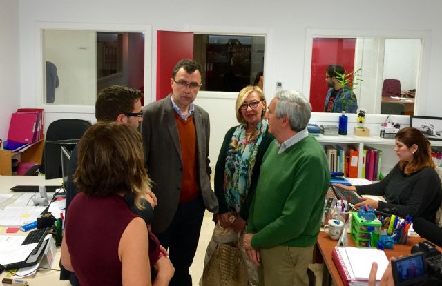 Ballesta: 'Colaboraremos con Cáritas para crear un economato social destinado a las familias más desfavorecidas'