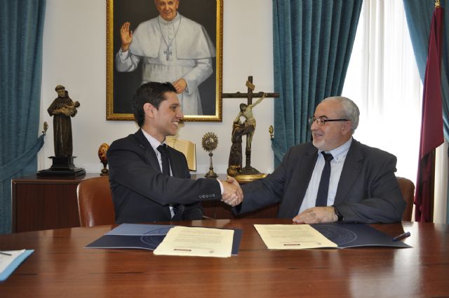 La UCAM colaborará con los autónomos para potenciar su presencia en internet