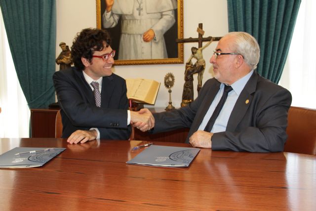 La UCAM facilita a sus alumnos que puedan trabajar en el extranjero