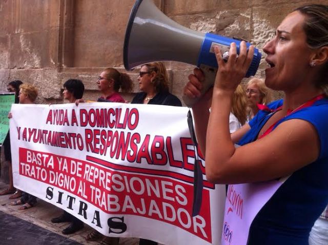 Ahora Murcia denuncia las represalias contra las trabajadoras de Ayuda a Domicilio