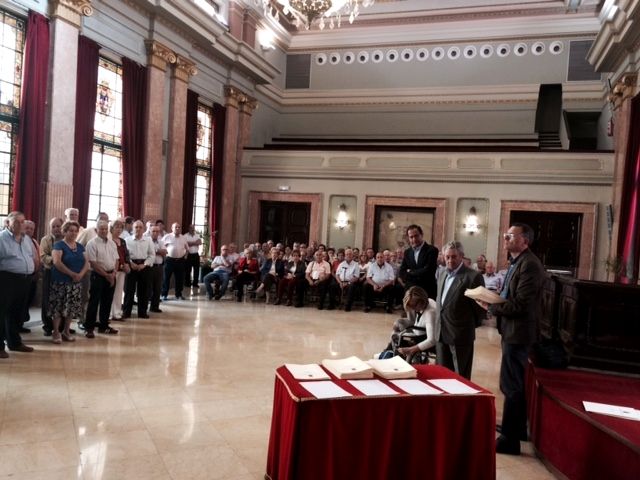 El Alcalde firma un convenio con los 76 Centros Sociales de Mayores para impulsar los servicios y programas