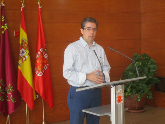 Murcia no cierra en agosto y ofrecerá una decena de actuaciones en plazas del casco urbano