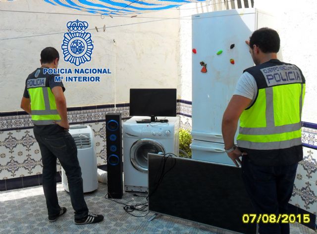 Detenidas cuatro personas por un robo con fuerza 'por encargo' en un domicilio