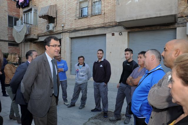 Los vecinos de los Rosales se convierten en protagonistas del plan de rehabilitación urbana y social que se ejecuta en su barrio