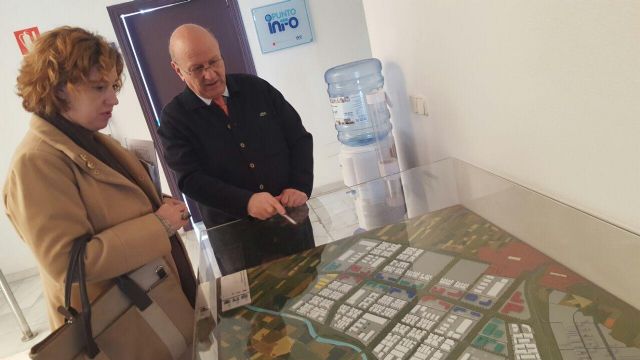 Ahora Murcia recoge las reivindicaciones de los empresarios del Polígono Industrial Oeste