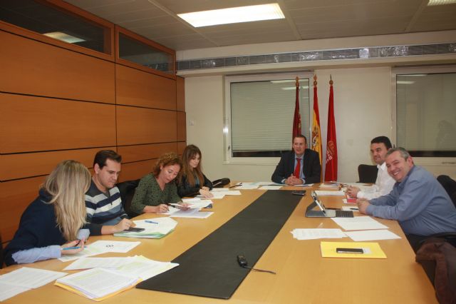 El Ayuntamiento modificará las normas actuales para facilitar la participación de los vecinos de las pedanías