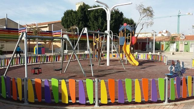 El Ayuntamiento de Murcia continúa con el plan de mejora de zonas de juegos infantiles