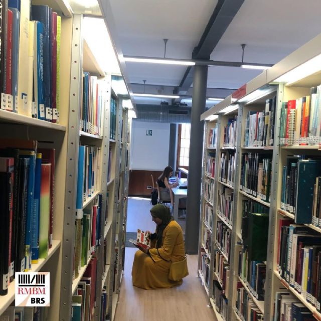 El Ayuntamiento impulsa el fomento de la lectura con mil nuevos ejemplares para la Red Municipal de Bibliotecas, alcanzando los 500.000 libros