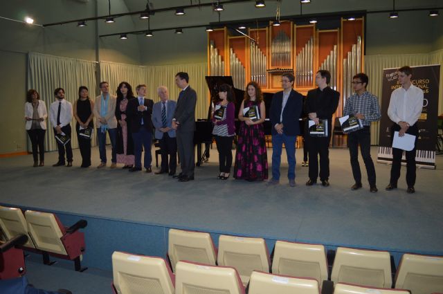 Marina Selvik y Vicente Prieto, ganadores del certamen internacional de piano celebrado en Murcia