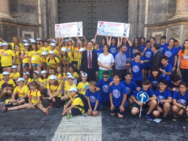 2.400 alumnos comercializan sus productos y desarrollan el trabajo en equipo en la 7ª edición del Mini Market