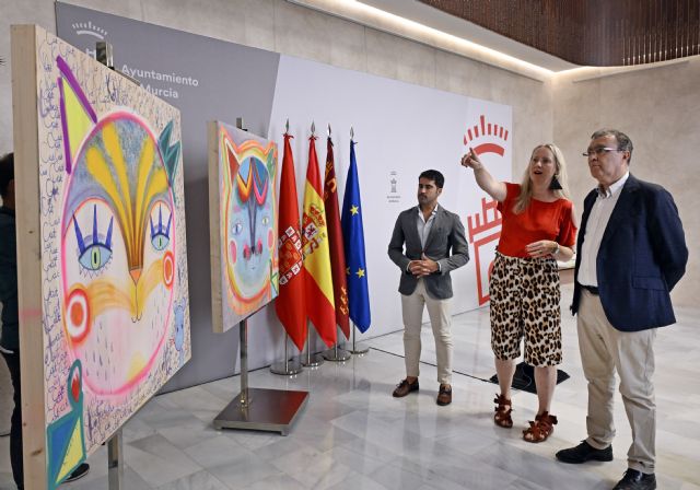 Katarzyna Rogowicz dona dos obras a la colección municipal del Ayuntamiento de Murcia