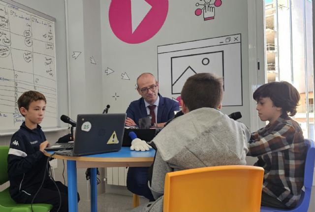 La Región ocupa el tercer puesto en el ranking nacional en número de centros educativos que cuentan con Aula del Futuro