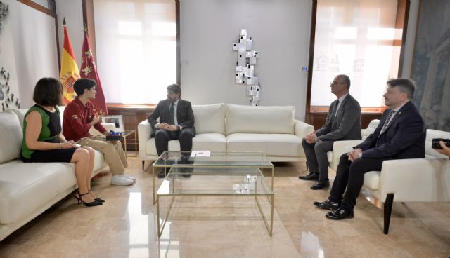 Un alumno de FP de la Región de Murcia logra la única medalla de la delegación espa&ntilde;ola en la competición mundial 'WorldSkills' Shanghái 2026