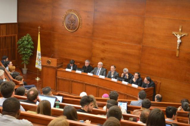 La UCAM y la Pontificia Lateranense presentan en Roma la revista 'Vergentis' sobre derecho canónico