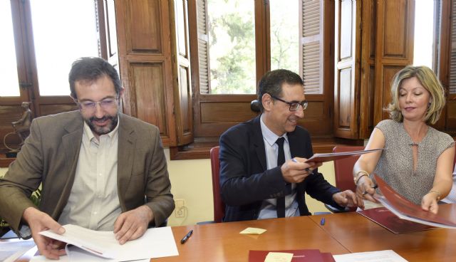 Estudiantes de la Universidad de Murcia darán recitales de música en la sala de espera de oncología de La Arrixaca