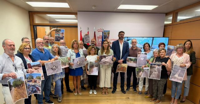Los vocales socialistas se plantan ante el PP: exigen el mantenimiento de la vía pública y el desbloqueo de las inversiones en pedanías