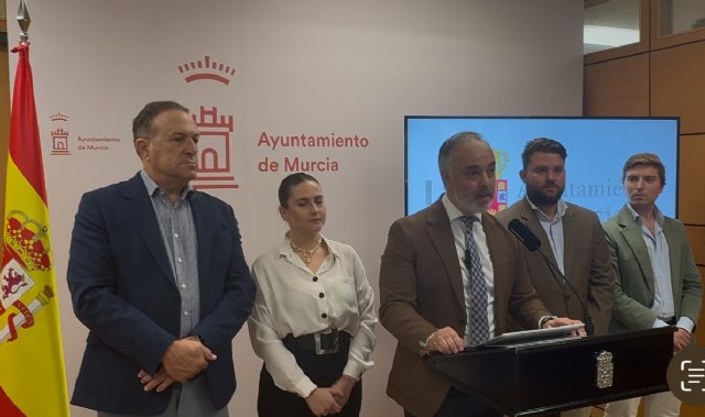 'Dinero para los murcianos que se desvía a la inmigración ilegal'