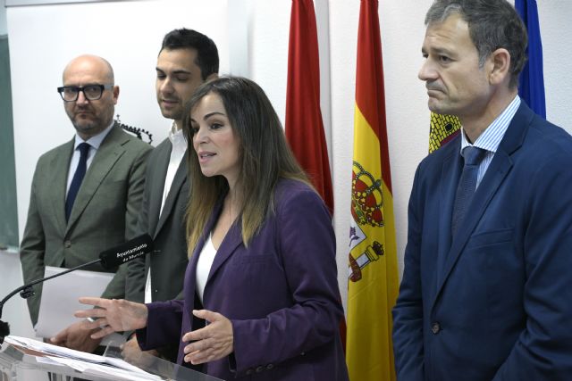 El jardín de los Reyes Magos de Churra renueva y amplía su zona infantil con nuevos juegos