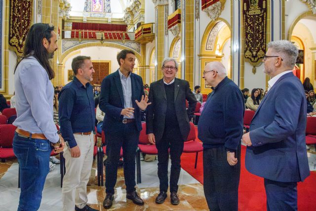 Expertos proponen el humanismo cristiano como vía para paliar las desigualdades y los conflictos sociales