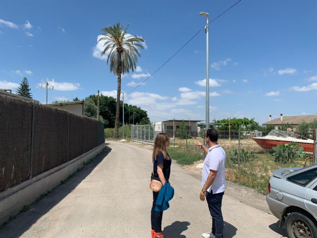 La instalación de más de 200 luminarias LED mejora la iluminación en distintas pedanías del municipio