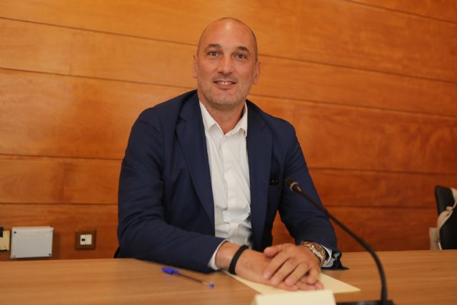 Aprobadas las obras de renovación de cubiertas en el Pabellón de Puente Tocinos