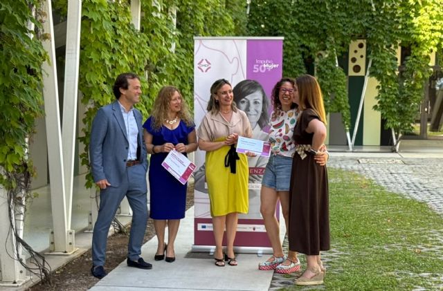 La III edición de 'Impulso Mujer +50' premia el proyecto de museo creado por la descendiente de los escultores del Cristo de Monteagudo