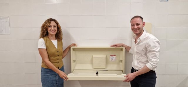 El Palacio de los Deportes estrena cambiadores de bebés en sus aseos