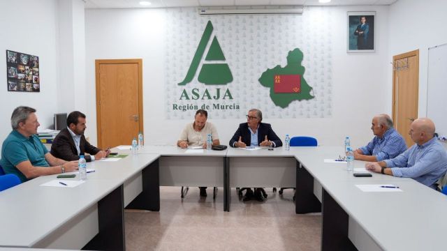 VOX reclama al Gobierno central medidas “urgentes” para aliviar la situación de agricultores y ganaderos de la Región