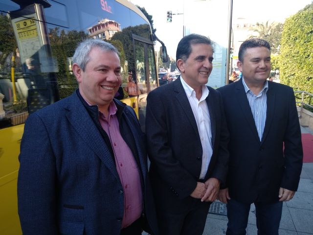 Serrano lleva en su programa la gratuidad del transporte público en el municipio los días en los que se active el nivel de alerta por contaminación atmosférica