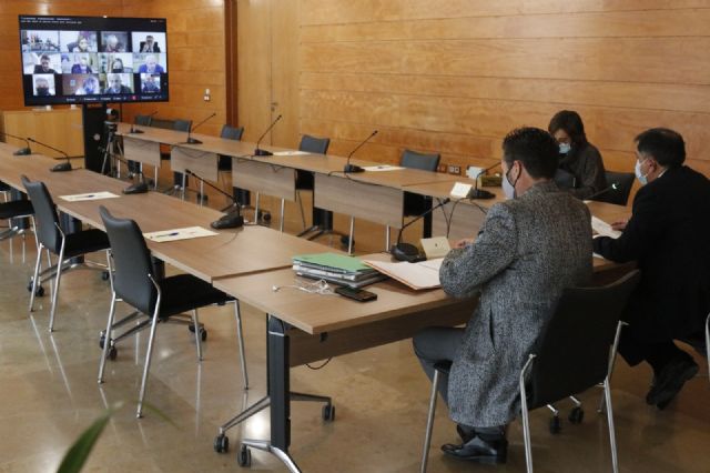 El próximo 2 de mayo será día festivo de apertura comercial