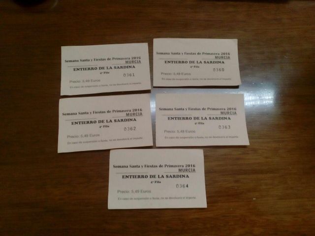 Ahora Murcia: 'Vecinos afectados compraron su entrada en la caseta de Plaza Camachos, no a un desalmado'