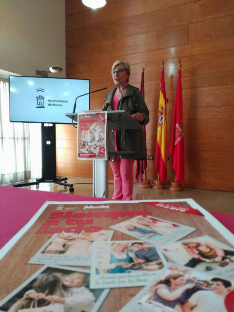 Los comercios de Murcia celebran el Día de la Madre con premios fotográficos gracias a la campaña 'Siempre a tu lado'