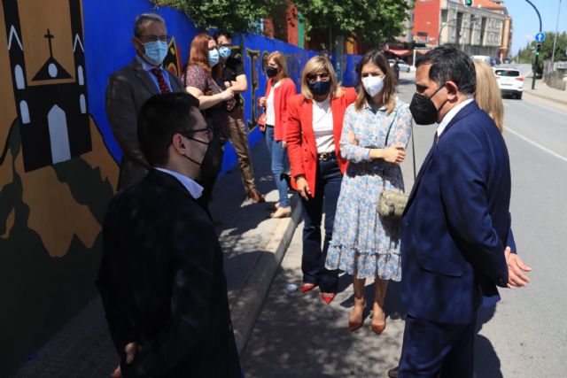 Algezares estrena un nuevo mural en homenaje a Párraga