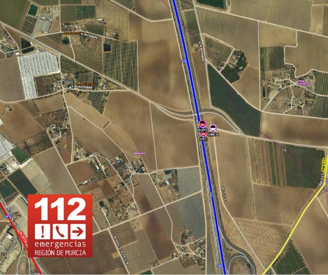 Incendio en una nave de muebles en Llano de Brujas