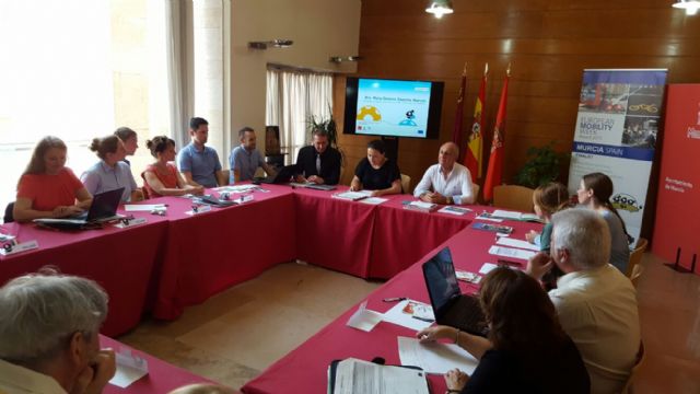 Veinte coordinadores nacionales de la Unión Europea sobre movilidad sostenible visitan Murcia