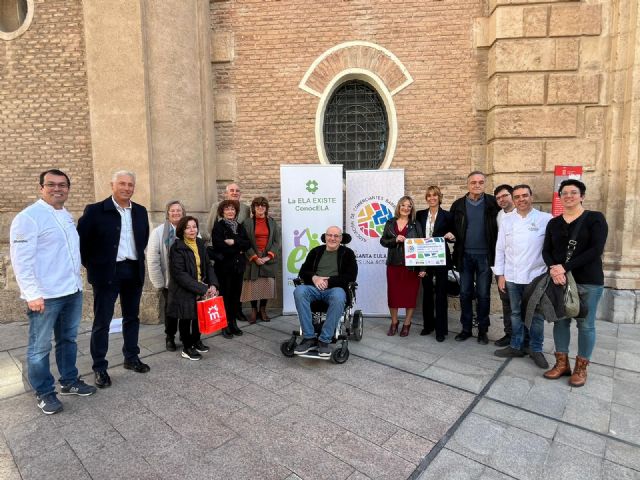 El cocido solidario de Santa Eulalia deja un total de 2.000 euros para la asociación ELA de la Región de Murcia