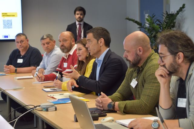Marcos Ros lleva al Parlamento Europeo la defensa del empleo y de la continuidad industrial de SABIC Cartagena
