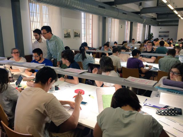 Bibliotecas abiertas los fines de semana para preparar los exámenes