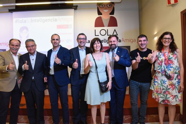 La Universidad de Murcia presenta a LOLA, un asistente de inteligencia artificial para ayudar a los nuevos alumnos