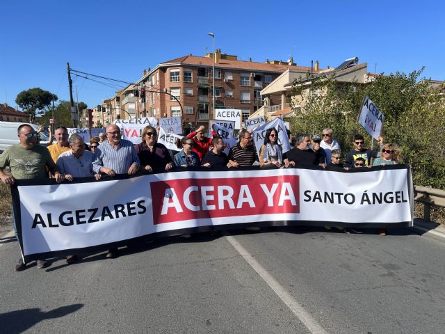 Guerrero: 'Es lamentable que el PP de Ballesta haya borrado de un plumazo la inversión para la acera que va a conectar Algezares y Santo Ángel'